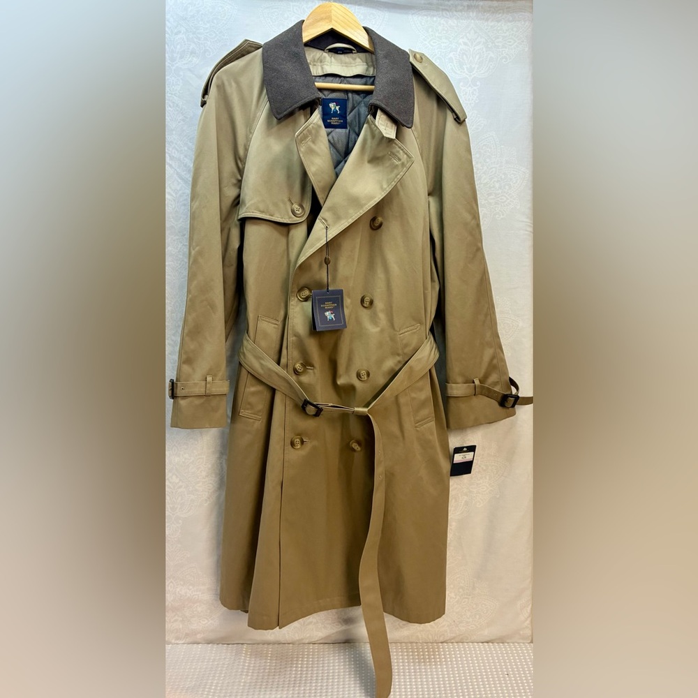 HART SCHAFFNER MARX 
Barrington Classic Fit Cotton Blend Trench Coat - Tan 42R